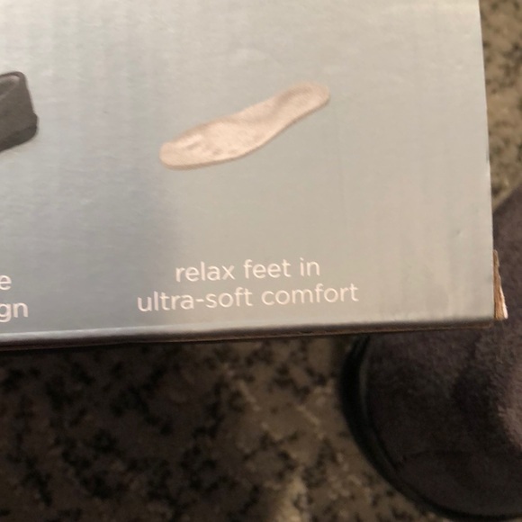 NWT Wayland Square Deluxe Memory Foam Slippers Size Small - Picture 8 of 8